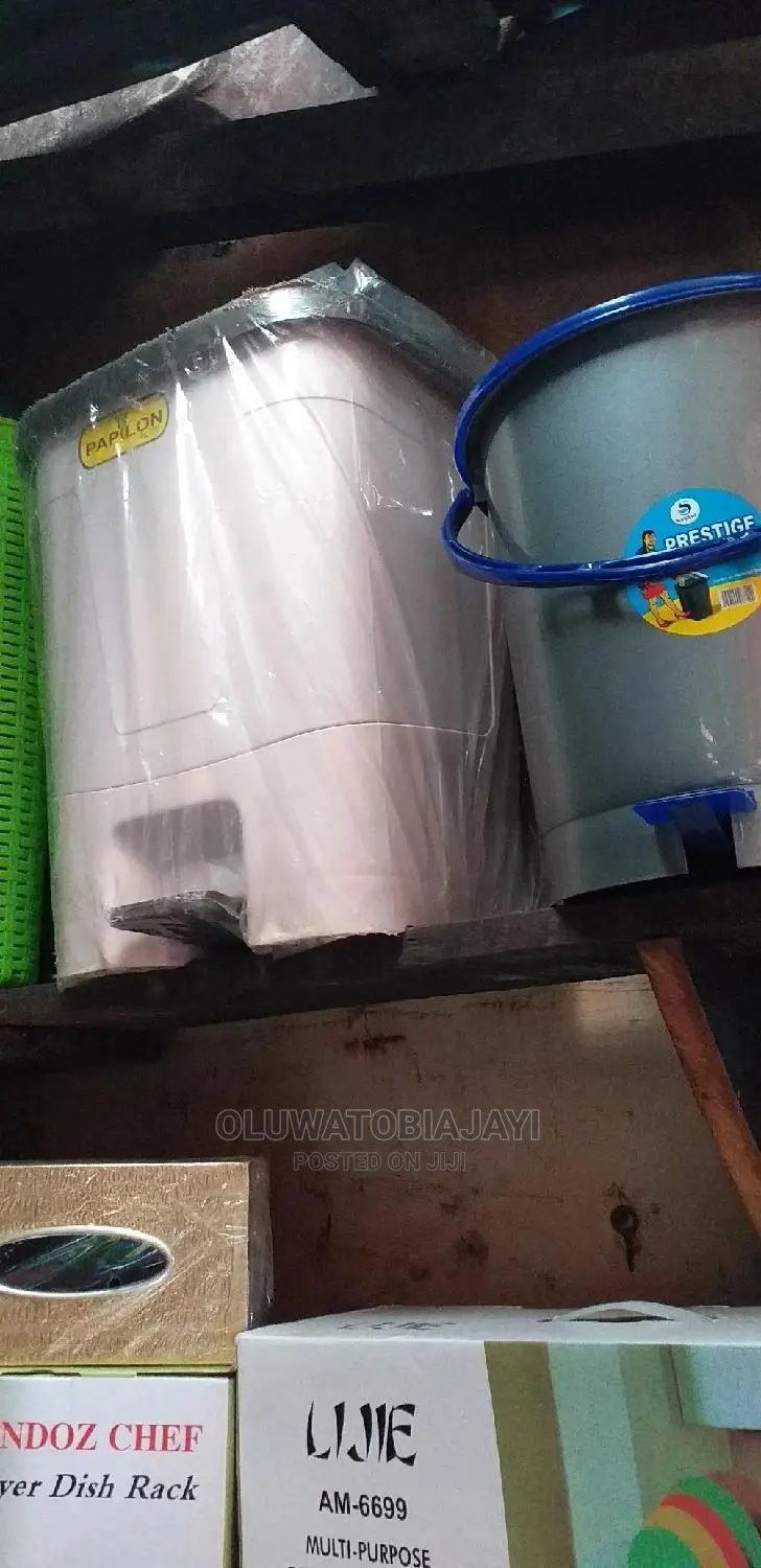 15 Liter Papilon Pedal Bin