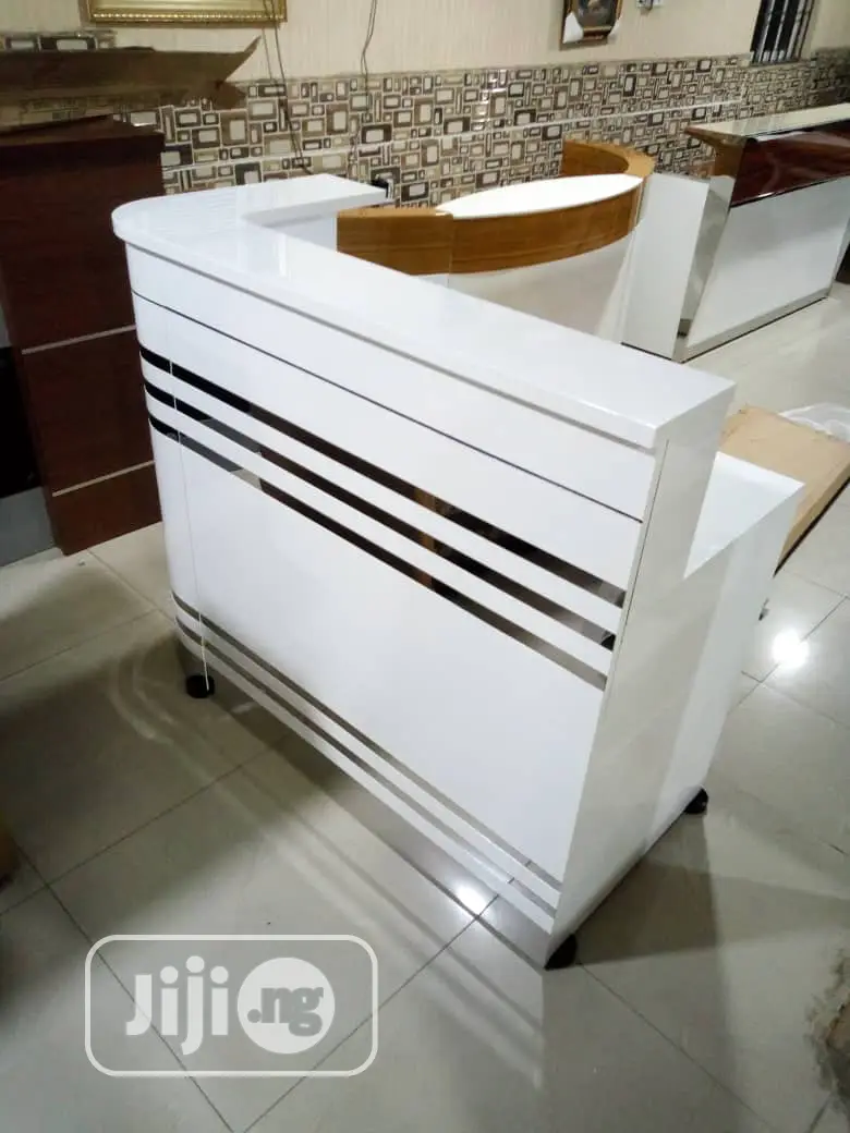 Super Office Reception Table