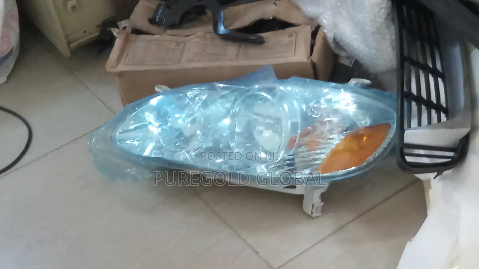Corolla 2005 Model Headlamp