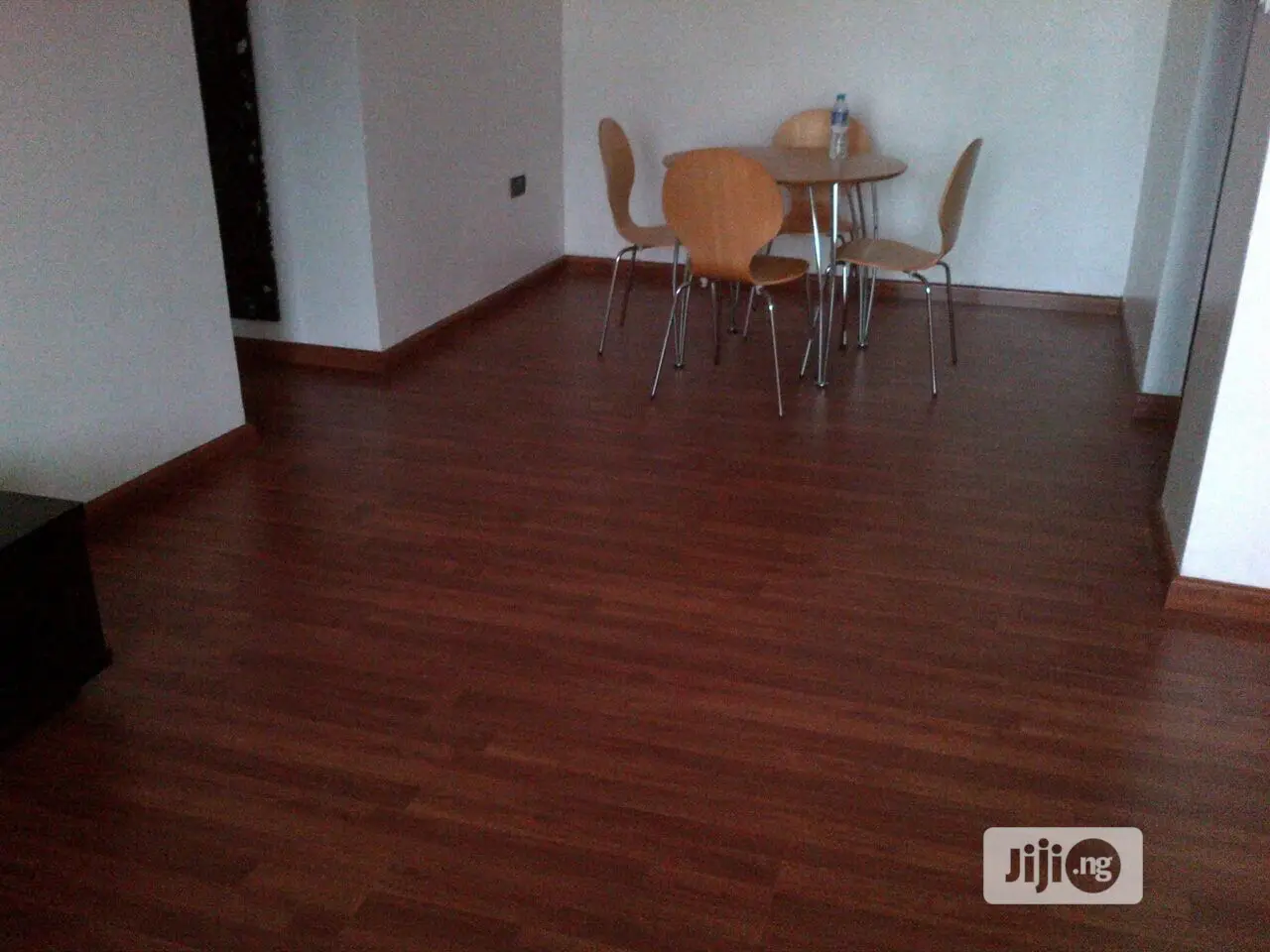 Laminate Flooring For Homes, Mosques, Gym Houses & Churches