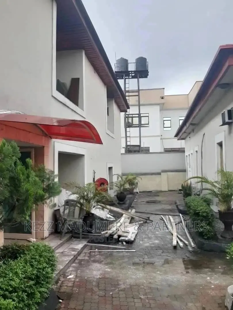 For Sale:A Functionall Hotel in Port Harcourt, Rivers State