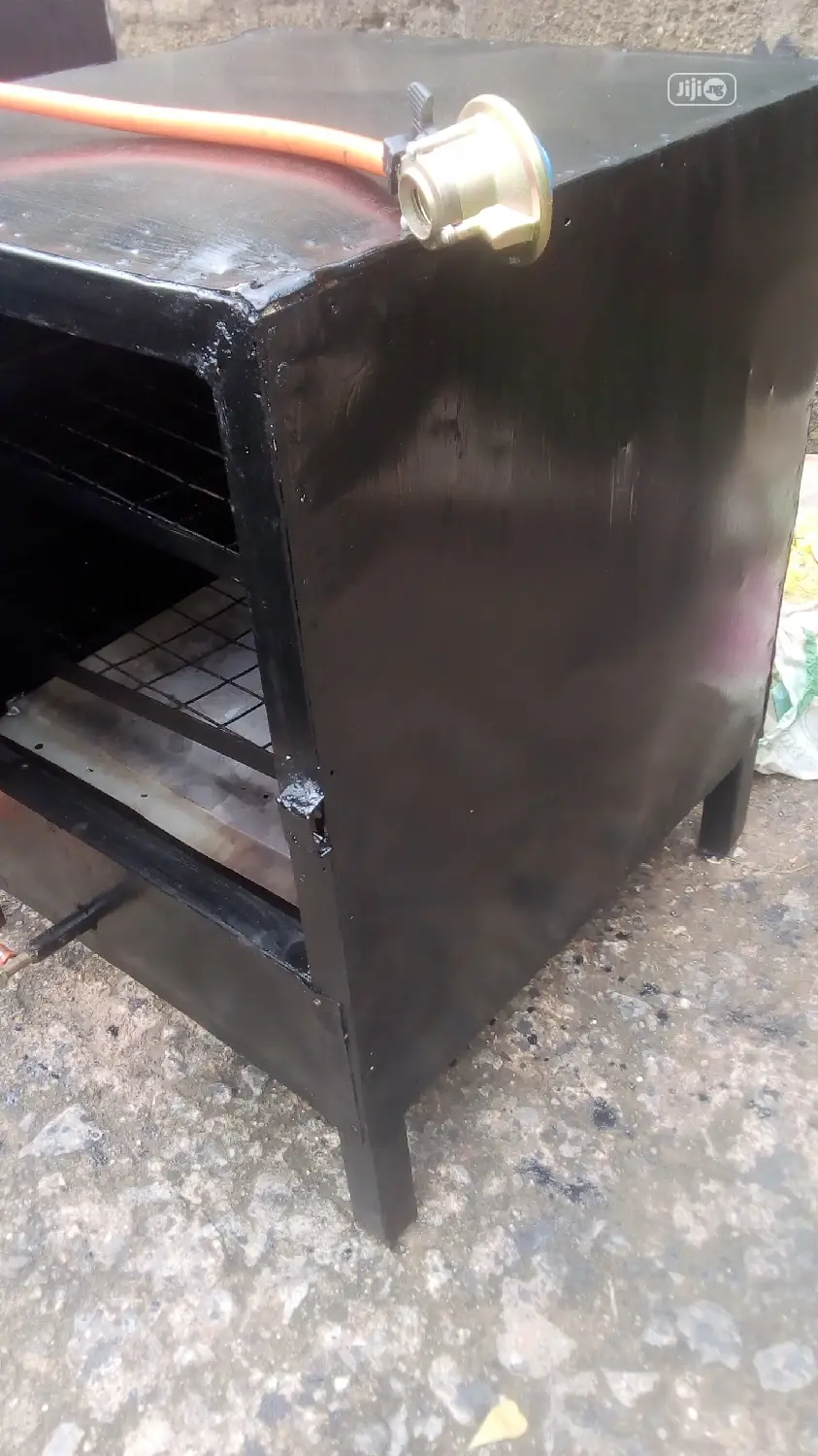 Bsking Gas Ovens Available
