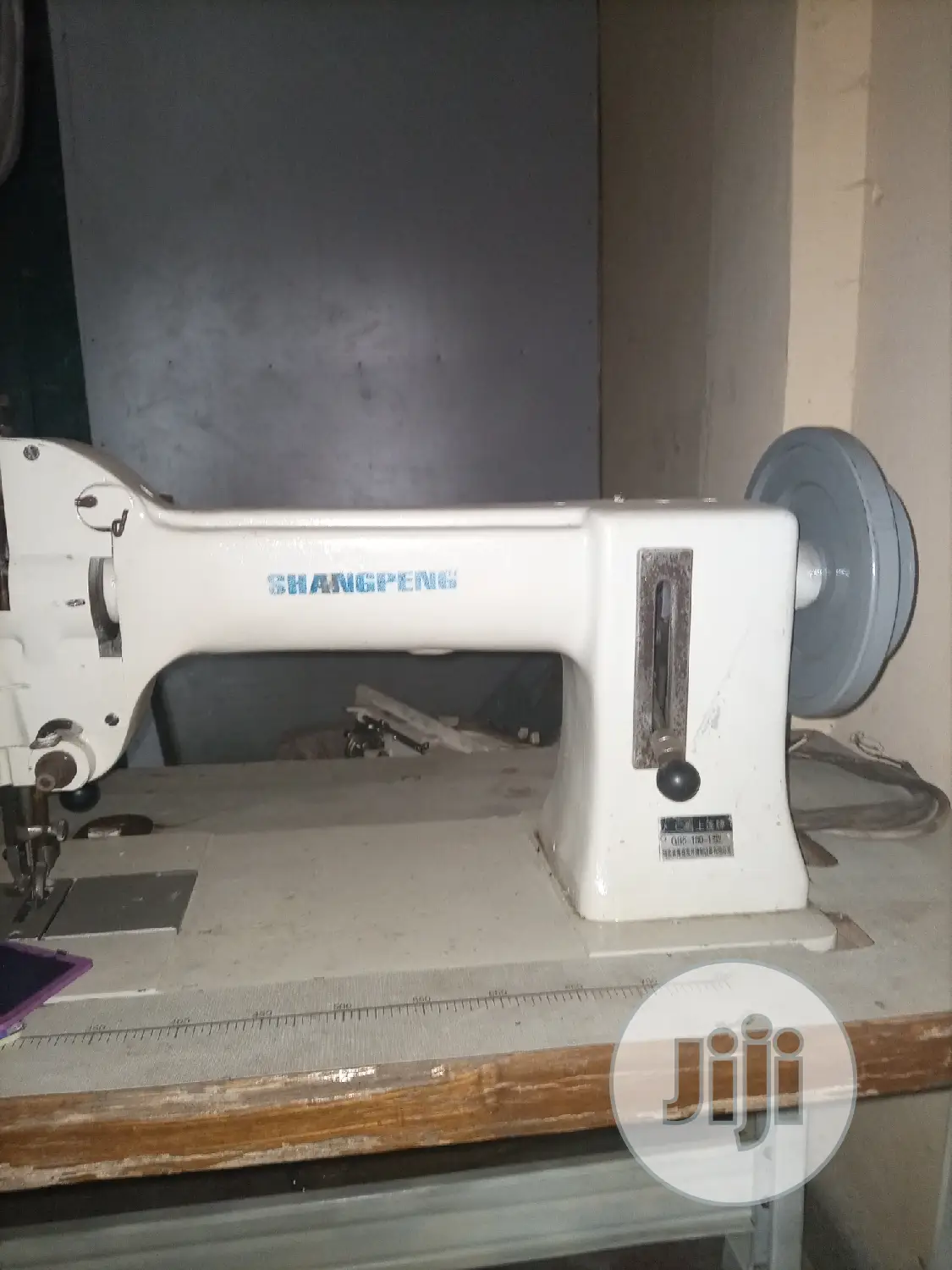 Jagaban Industrial Sewing Machine