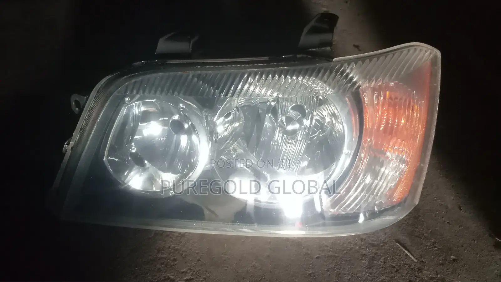 Headlamp for Toyota Hughlander 2007 Model