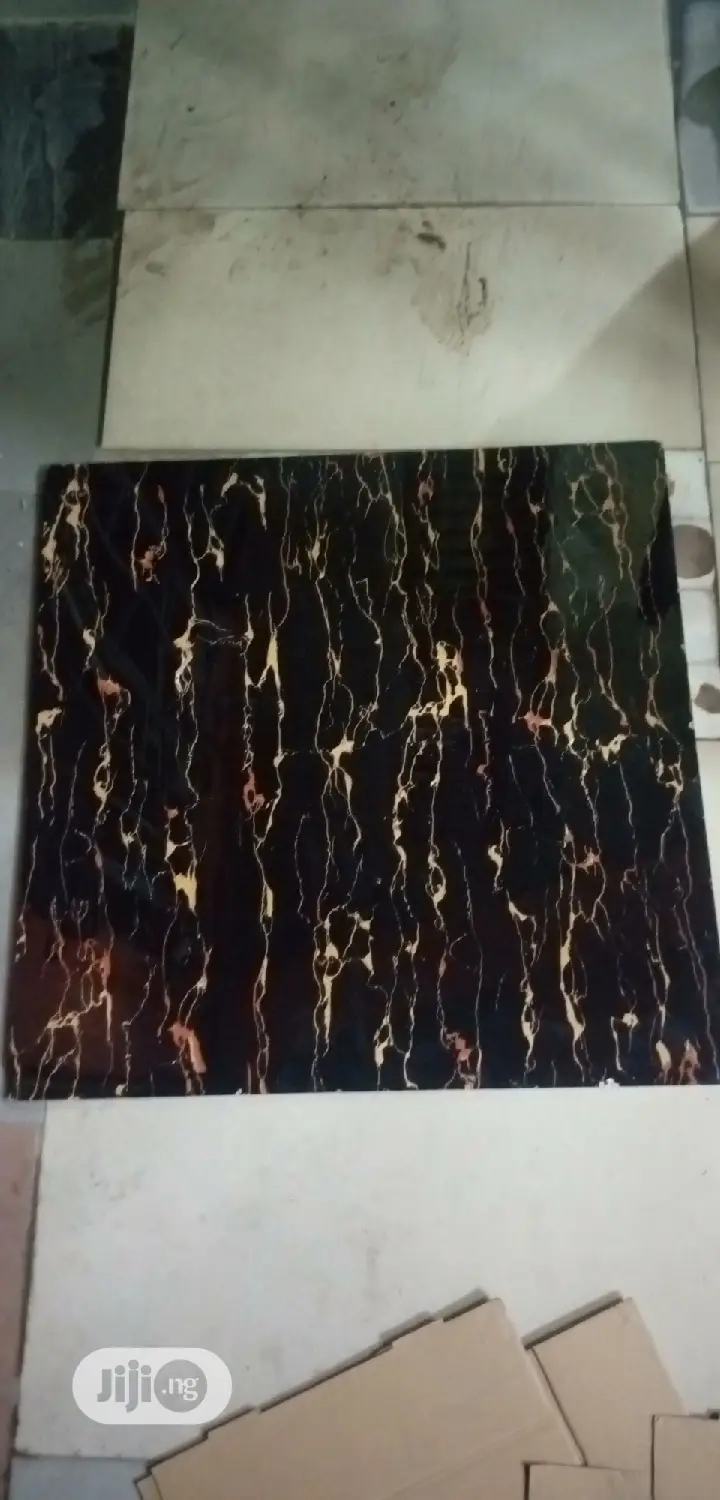 60x60 Floor Tiles (Porceline)