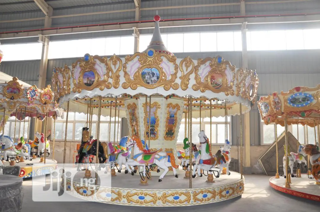 16 Seater Carousel Amusement Park And Playground Equipment