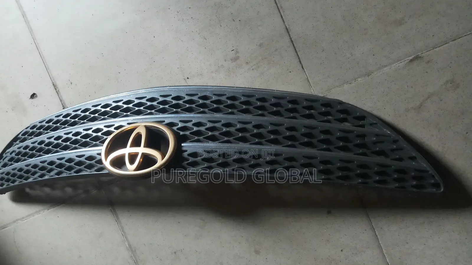 Front Grille for Toyota Camry 2005 Model