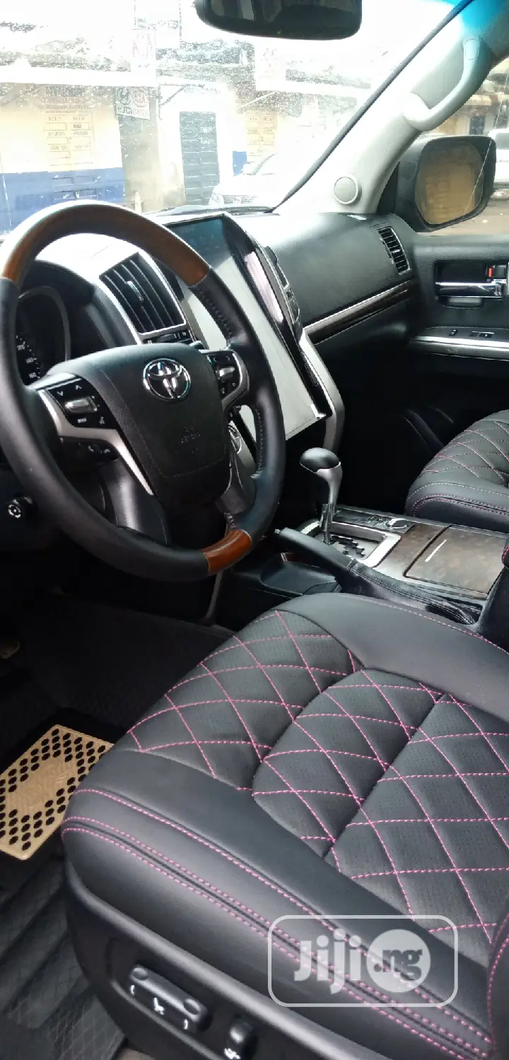Upgrade Seat for Toyota Land Cruiser 2010 to 2020 Model