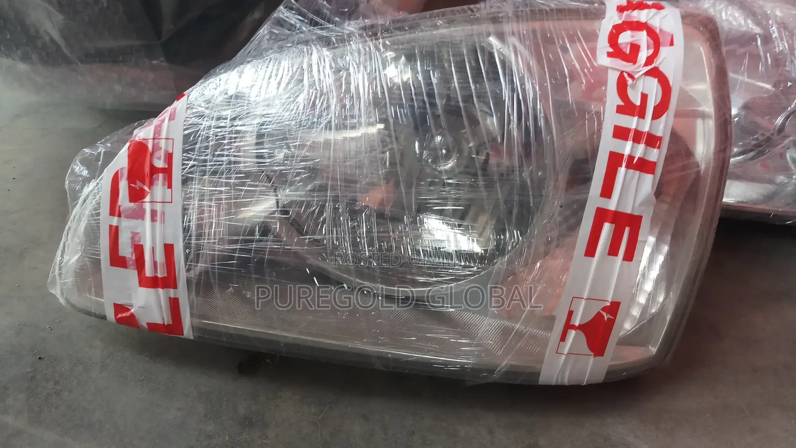 Headlamp for Kia Carens 2004 Model