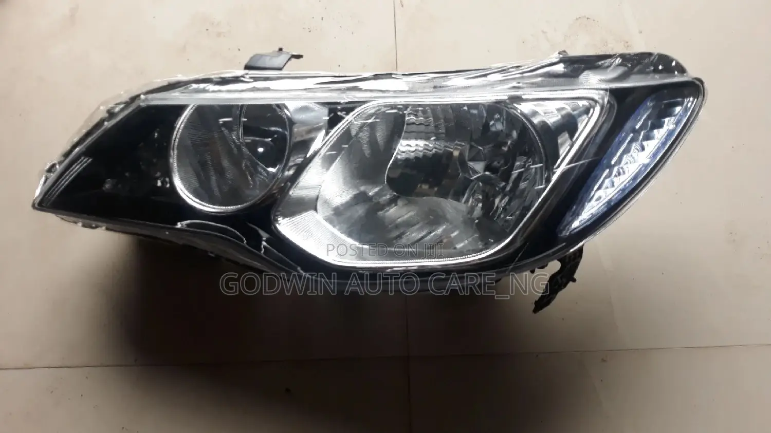Head Light 2006 Honda CIVIC. EUROPE