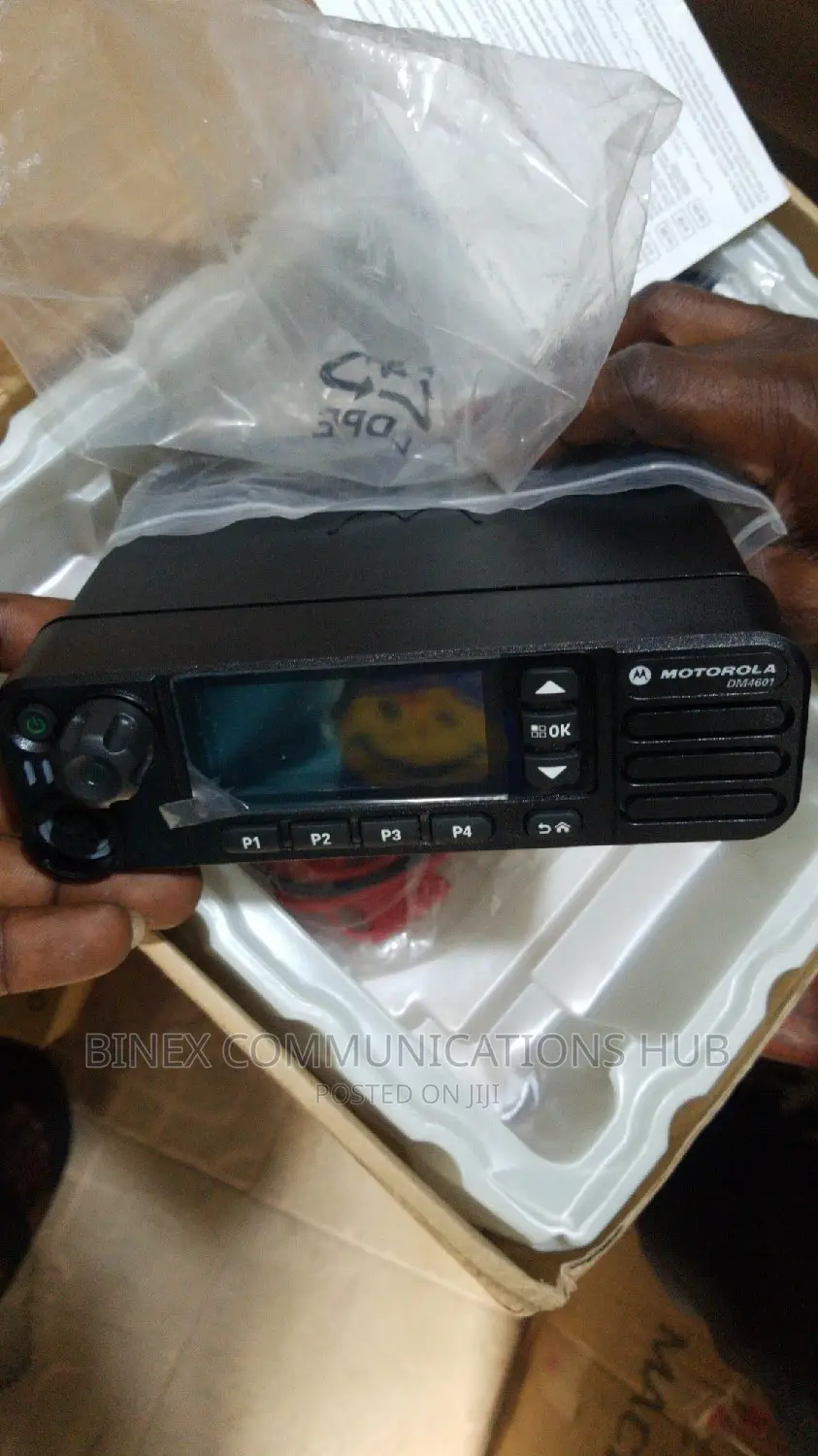 Motorola Dm4601e V/Uhf Base Radio Reciever