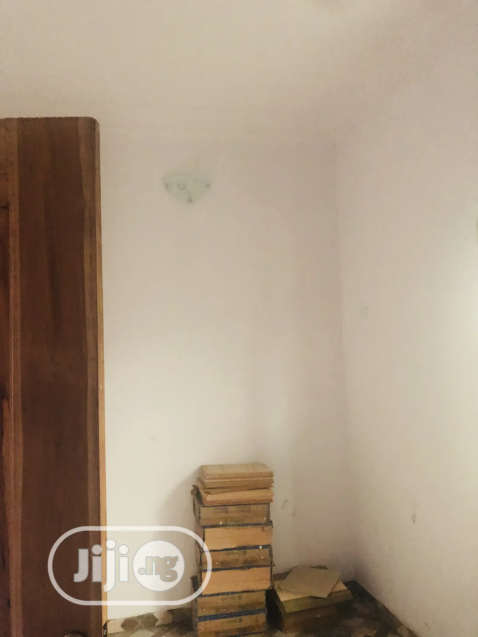 Furnished Mini Flat in Surulere for rent
