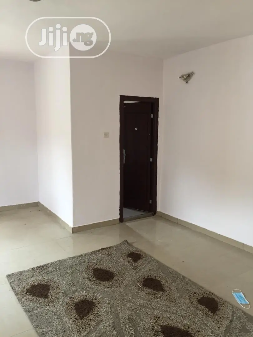 Furnished Mini Flat in Surulere for rent