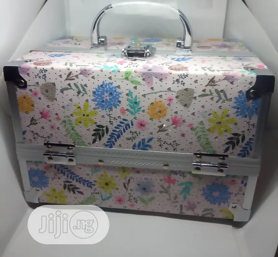 Queen Fashion Jewelry Box