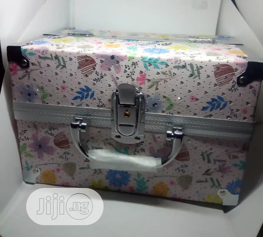 Queen Fashion Jewelry Box