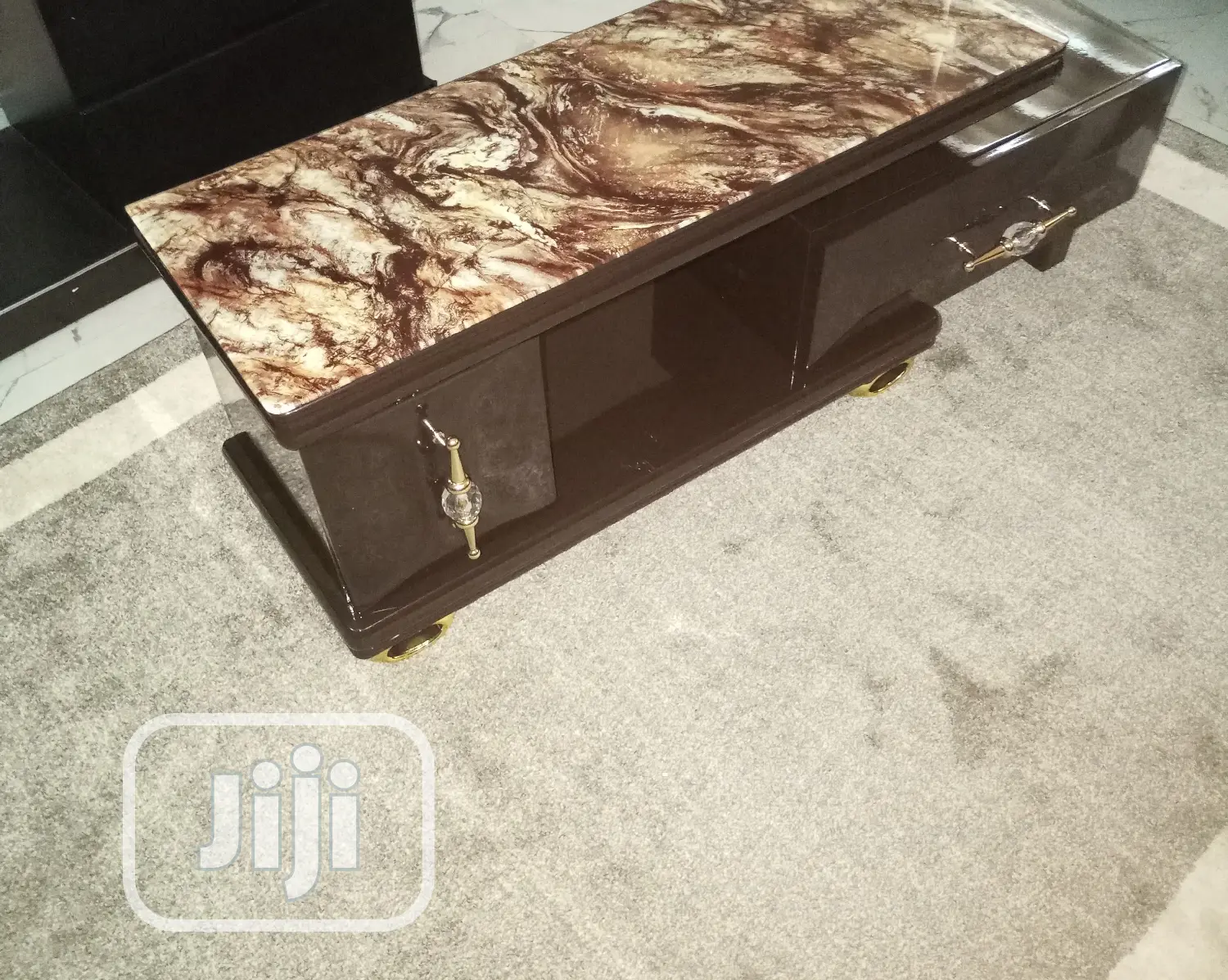 Tv Stand (Adjustable)