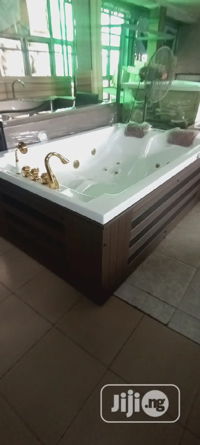 Sauna Jacuzzi Fomica Body