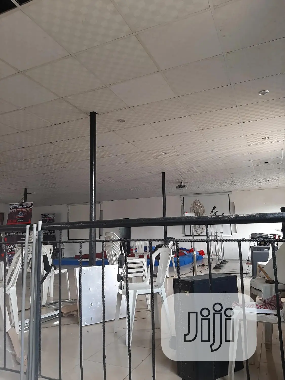 Suspended Ceiling/Pop Ceiling/Screeding/Woodenfloor&Doors