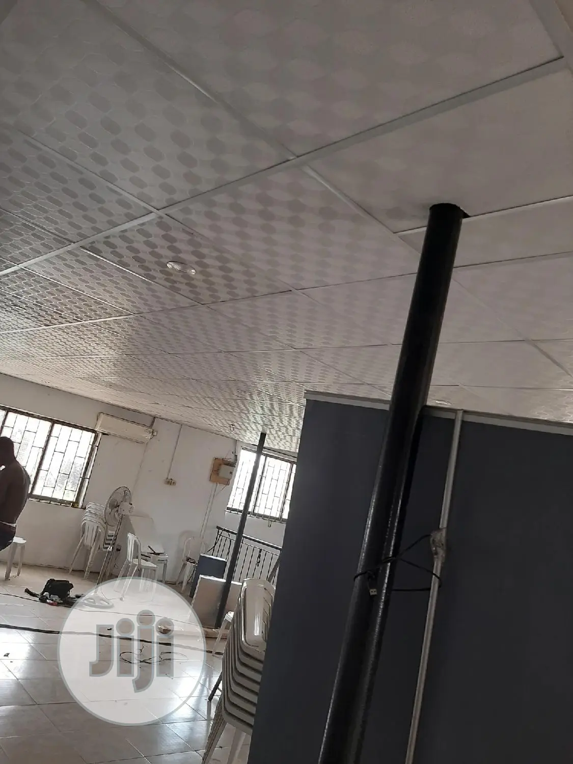 Suspended Ceiling/Pop Ceiling/Screeding/Woodenfloor&Doors