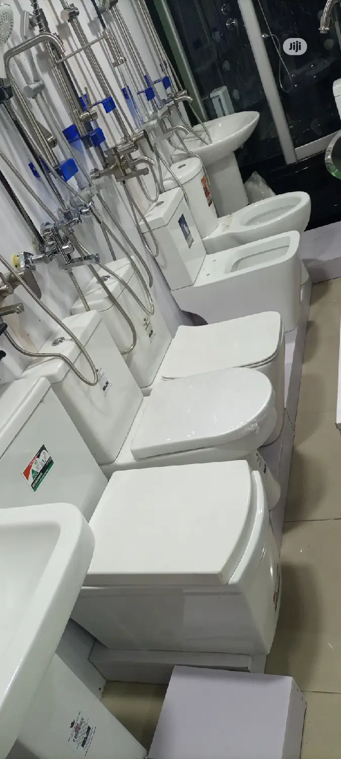 Executive England Water Closet