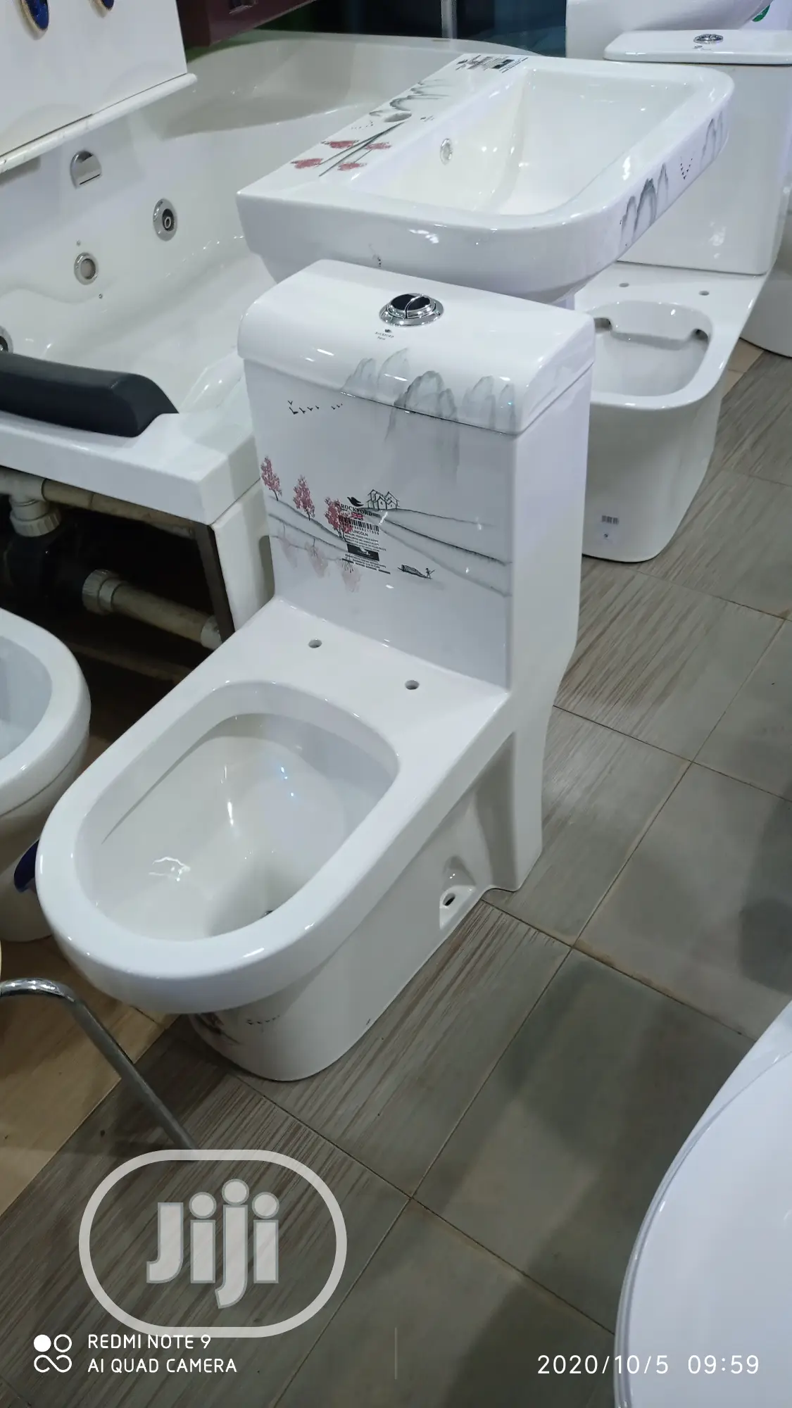 Color Patterned Executive Toilet Set