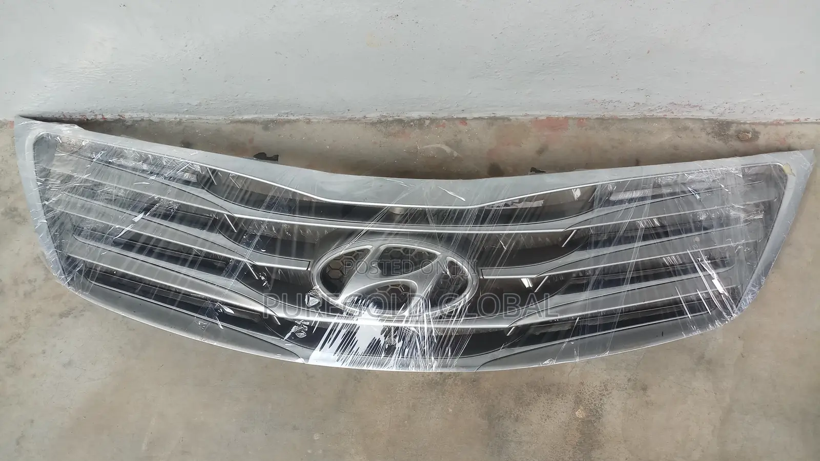 Hyyndai Azera 2012 Model Front Grille