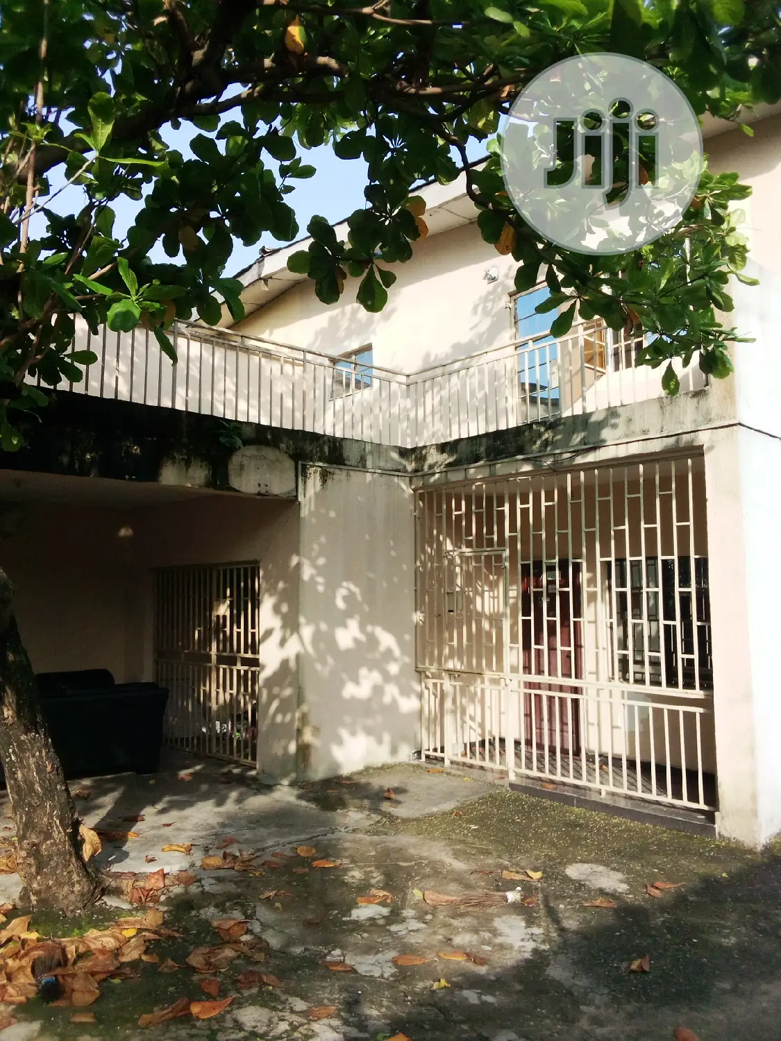 4bdrm Duplex in Amuwo-Odofin for sale
