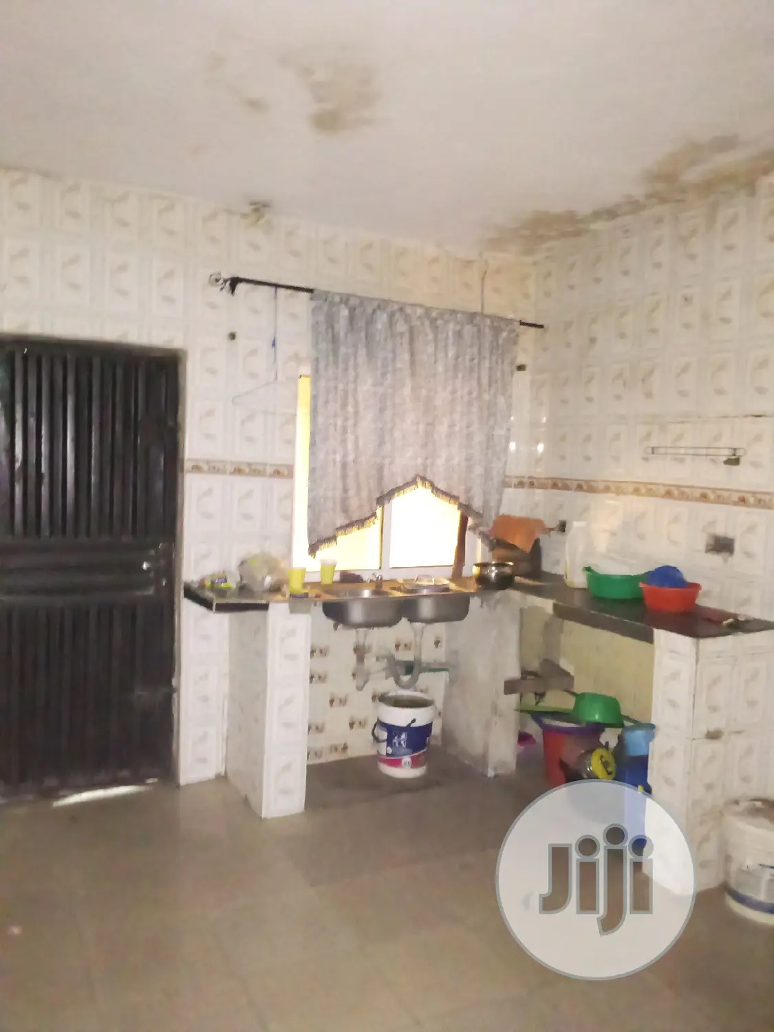 4bdrm Duplex in Amuwo-Odofin for sale