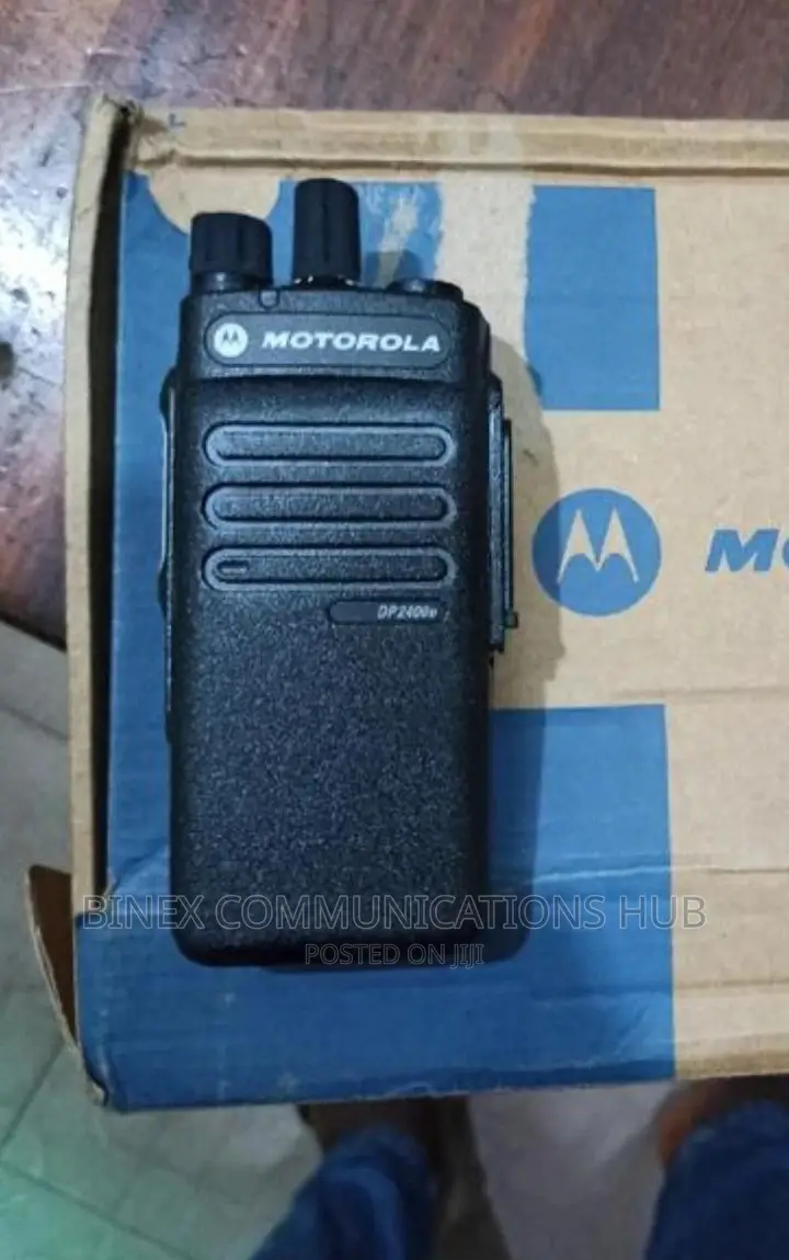 Motorola Dp2400e VHF/UHF Walkie Talkie