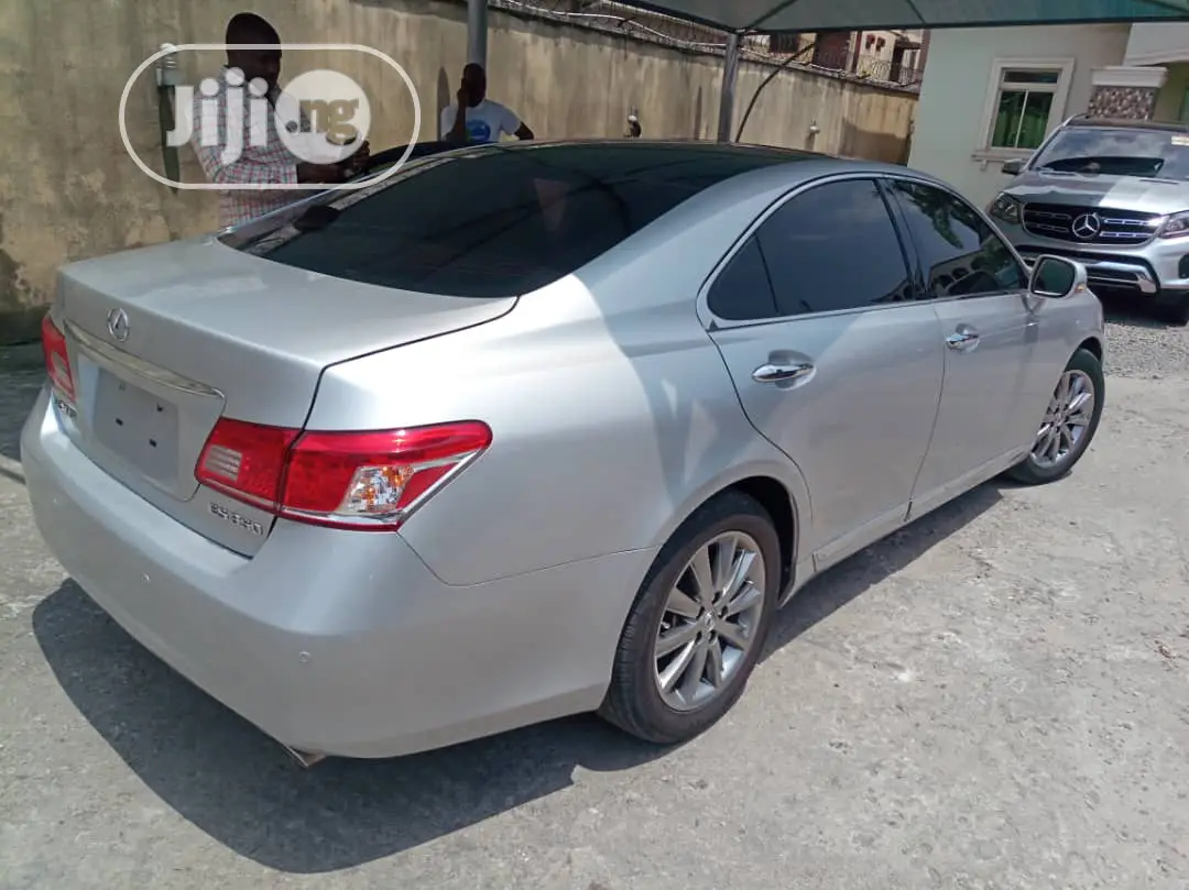 Lexus ES 350 2010 Silver