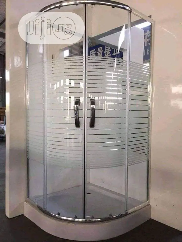 90 X 90 Shower Cubicle