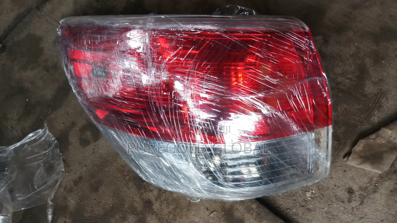 Nissan Pathfinder 2012 Model Rear Light.
