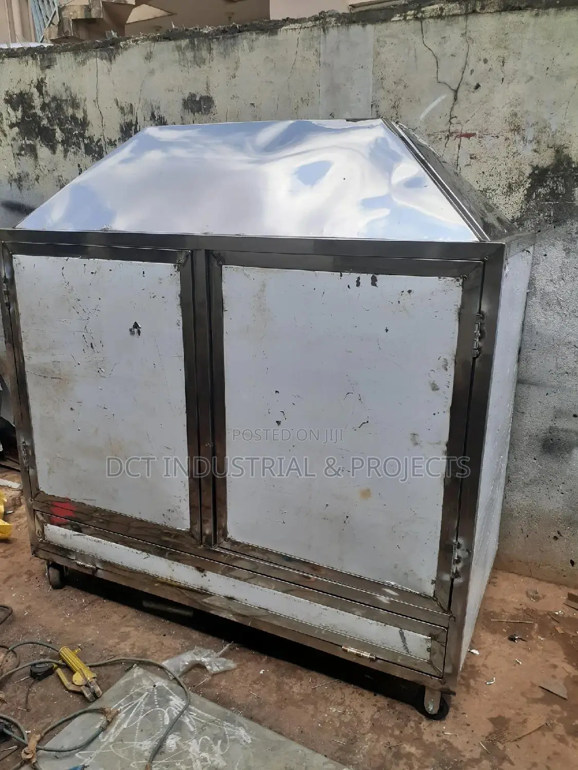 Stainless Cat Fish Smoking Kiln / Dryer 600pcs Capacity