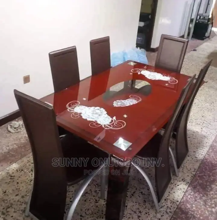 Classy Dinning Table in Abeokuta With Six Chairs.