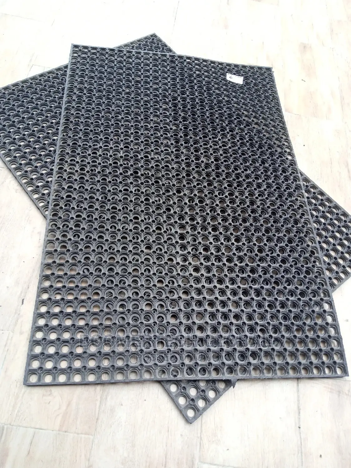 Quality Hollow Door Mat