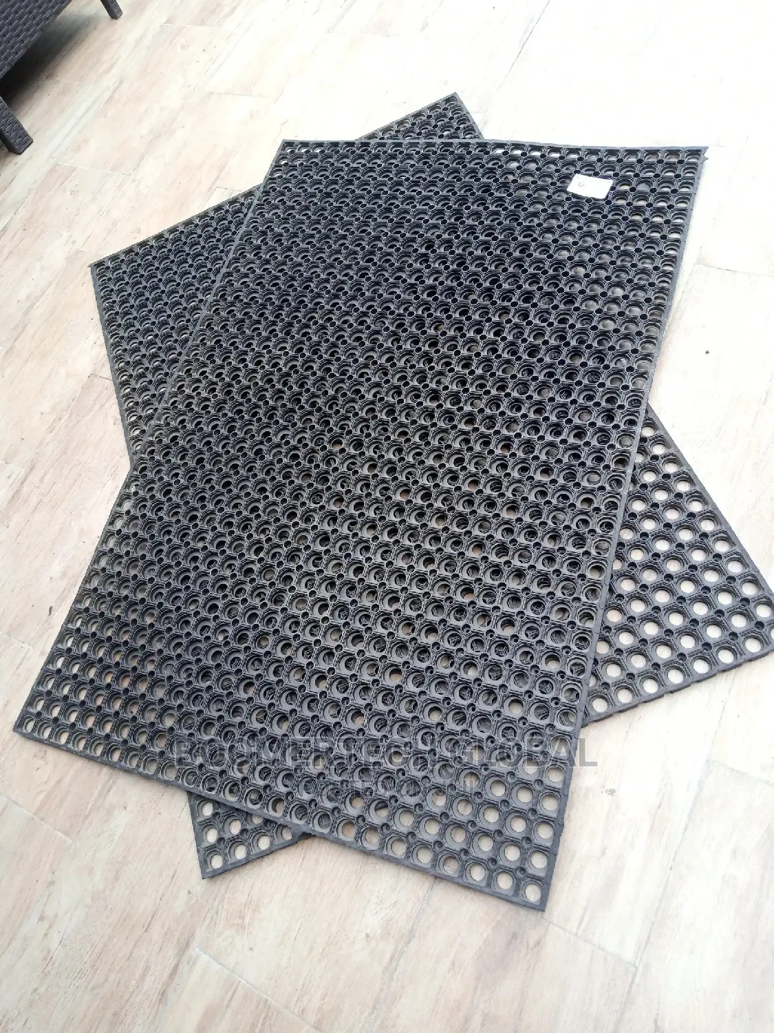 Quality Hollow Door Mat