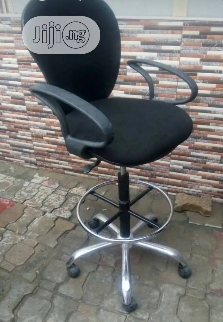 Super Receptionist Chair