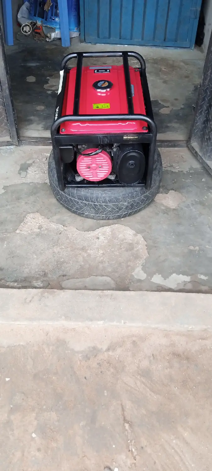 Fairly Used 3KVA Honda EC3000 Generator + With the Receipt