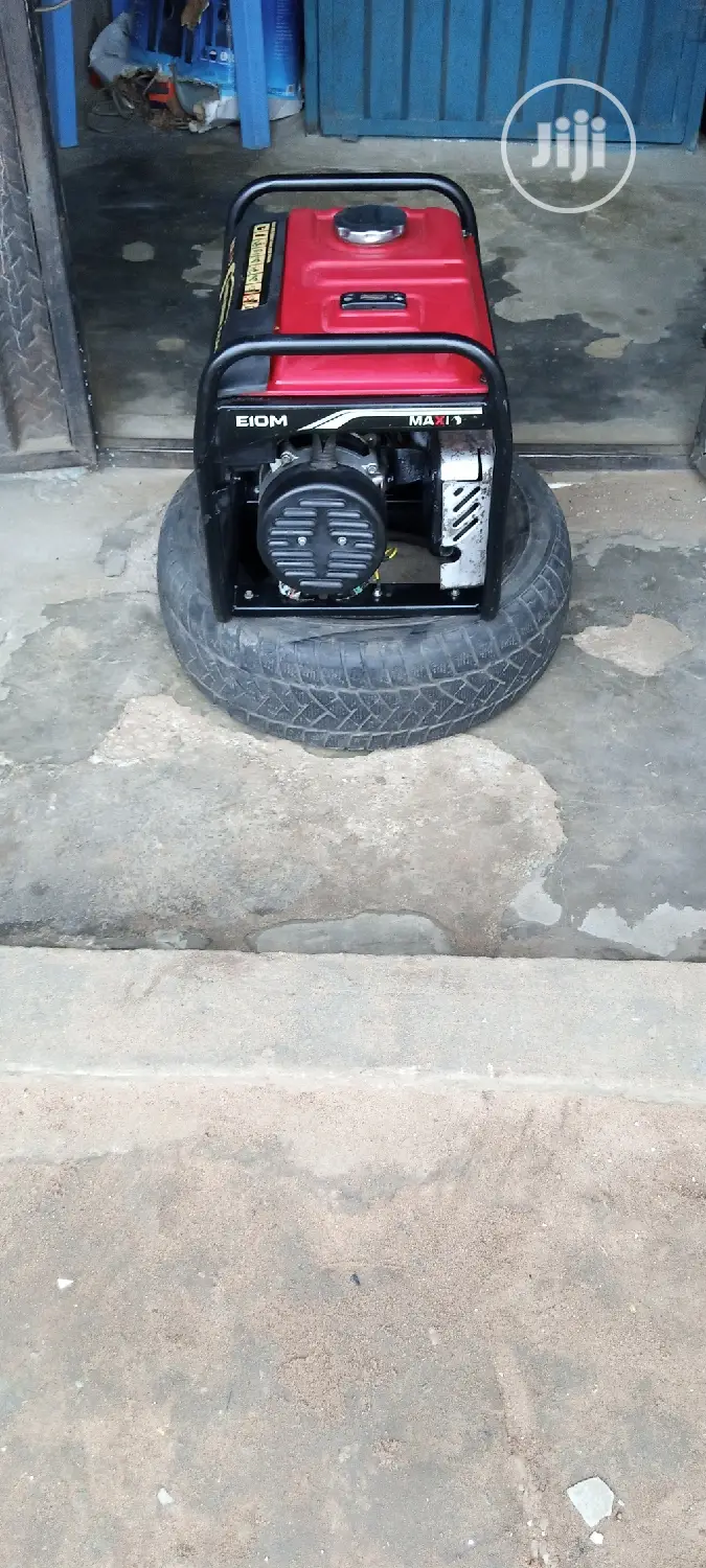 1 Month Old 1.5KVA LG MAXI E10M Medium Size Gen With Receipt
