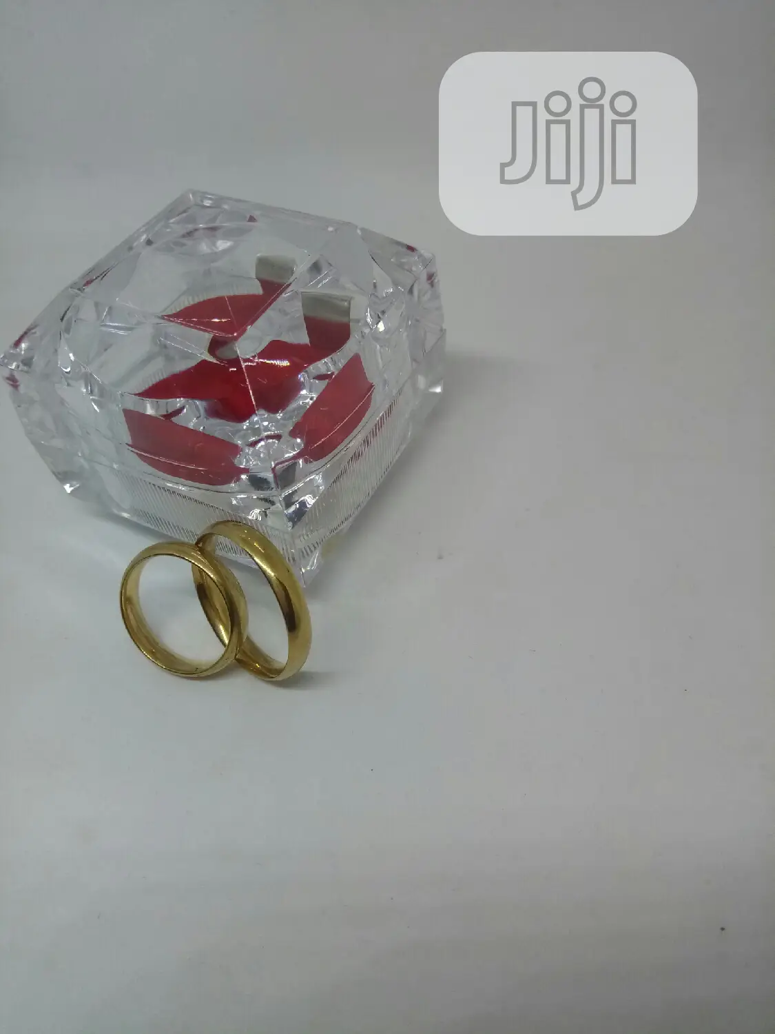 Couple's 2 Set of Gold Wedding Band