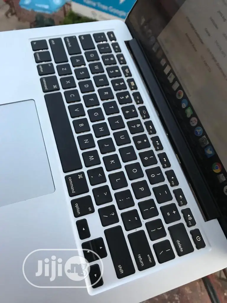 Laptop Apple MacBook Air 4GB Intel Core I5 SSD 256GB