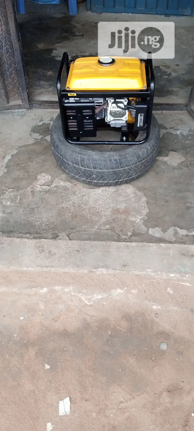 1 Month Old 1.8KVA ELEPAQ SP3200 Medium Size Gen + Receipt