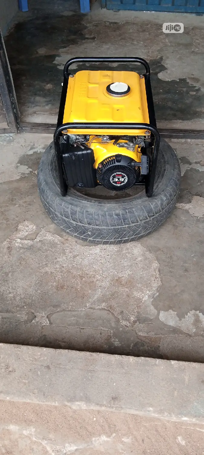 1 Month Old 1.8KVA ELEPAQ SP3200 Medium Size Gen + Receipt