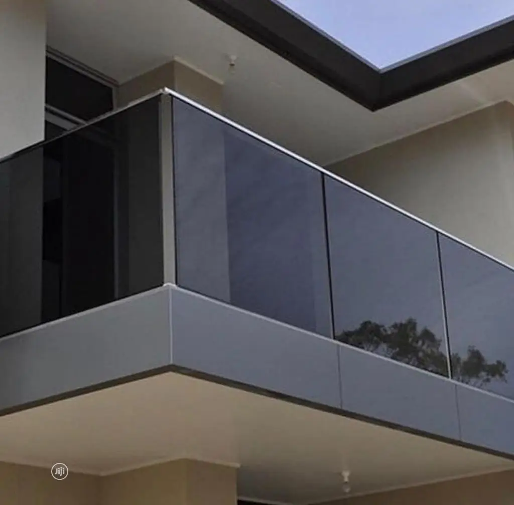 Frameless Glass Design