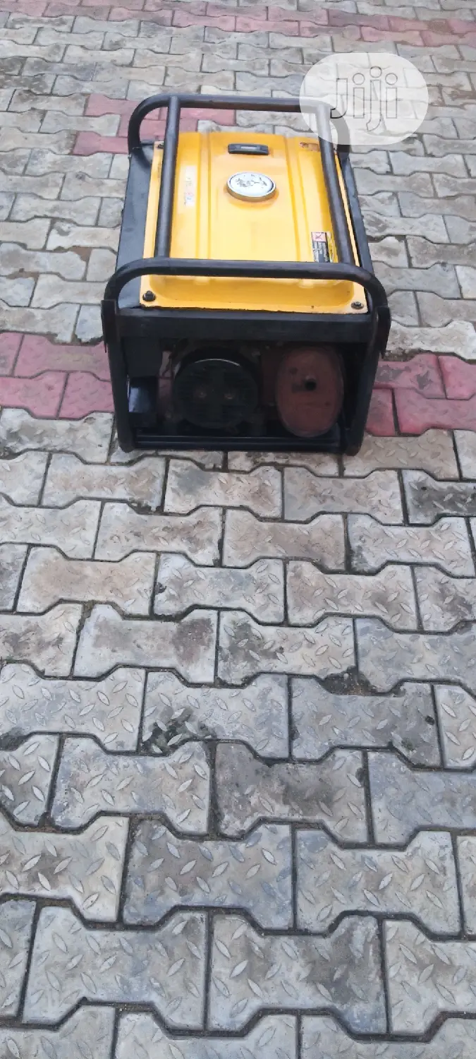 Fairly Used 2.8KVA SUMEC FIRMAN SPG3000E2 Gen + The Receipt