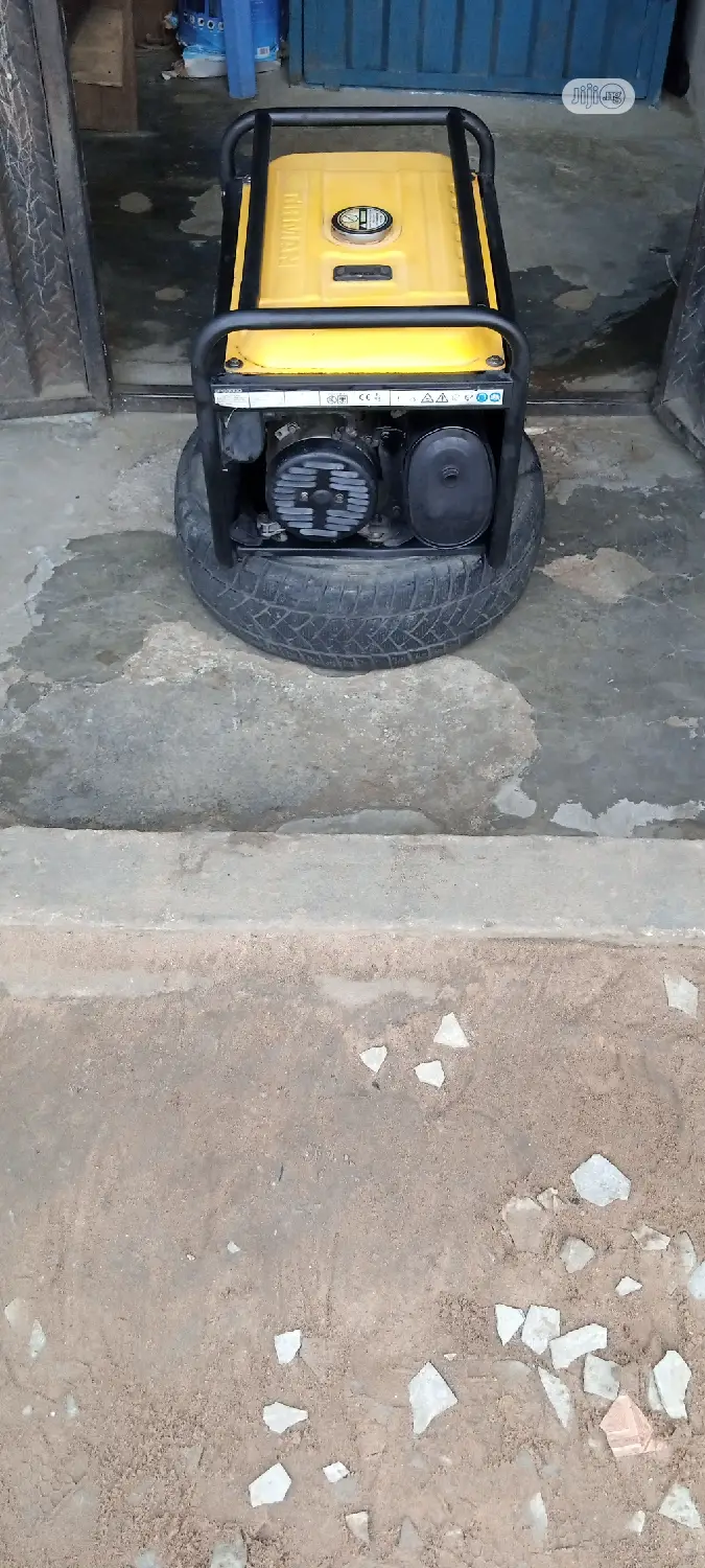 Fairly Used 2.8KVA SUMEC FIRMAN SPG3000 Big Gen + D Receipt