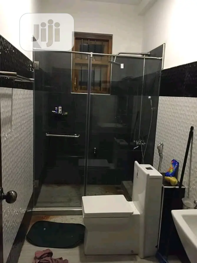 Shower Cubicle St.