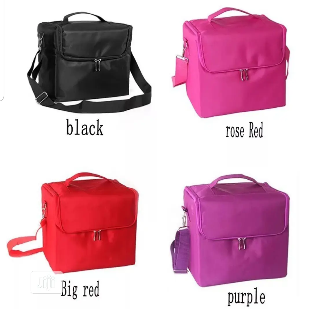 Make Up Box For Personal And Professional Use