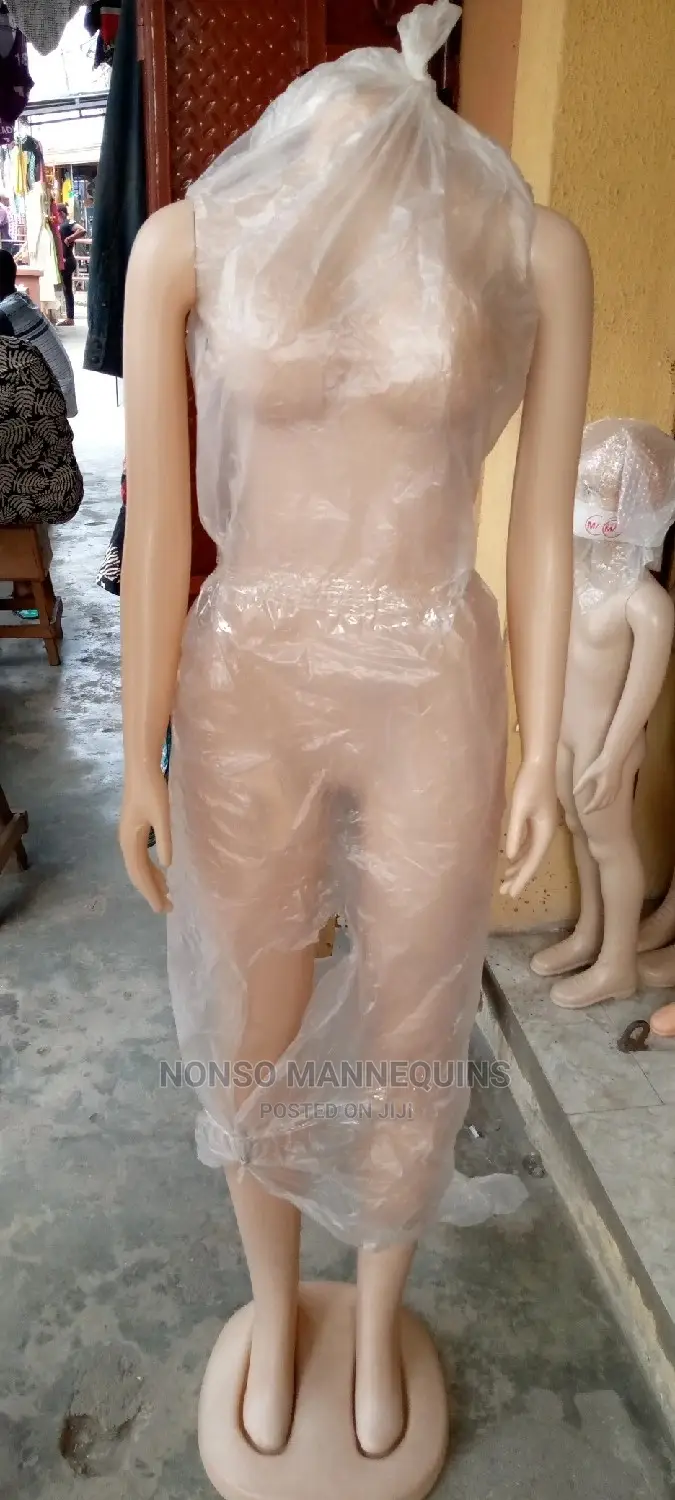 Busty Detachable Hands Female Plastic Headless Mannequins