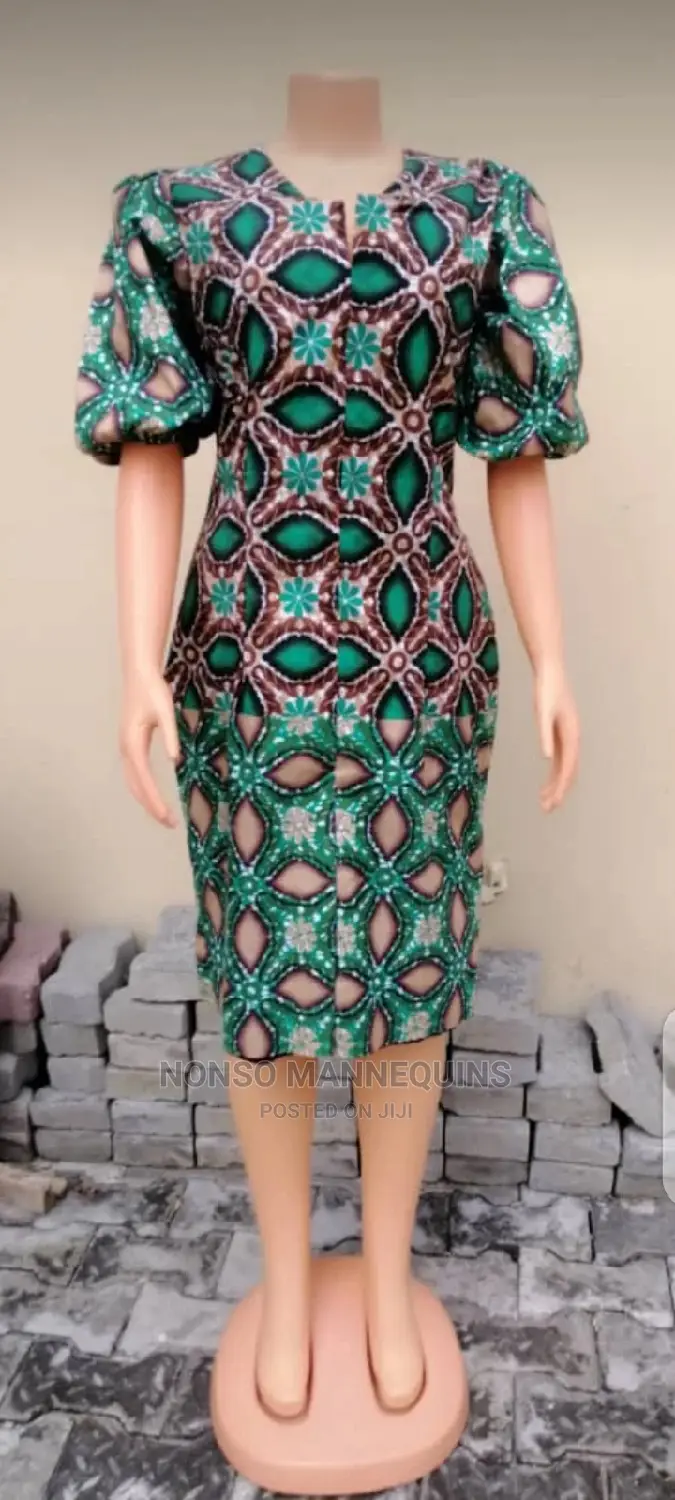 Busty Detachable Hands Female Plastic Headless Mannequins